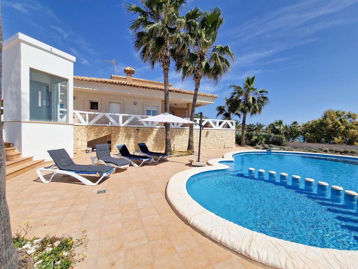 Frontline Beach Villa Playa Flamenca أوريويلا المظهر الخارجي الصورة
